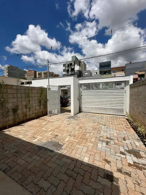 Casa com 3 quartos à venda, 90m2 em Extrema - MG - imagem 4 Foto 4 de Casa com 3 quartos à venda, 90m2 em Extrema - MG