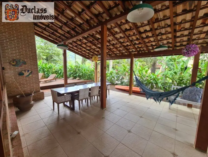 Sobrado com 3 quartos à venda, 156m2 em Ubatuba - SP - imagem 4 Foto 4 de Sobrado com 3 quartos à venda, 156m2 em Ubatuba - SP