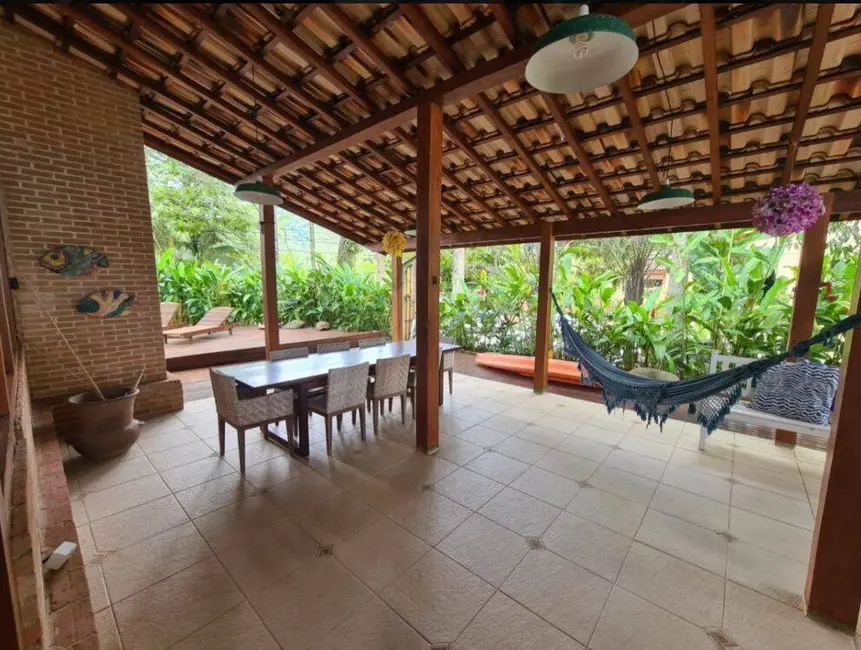 Foto 4 de Sobrado com 3 quartos à venda, 156m2 em Ubatuba - SP