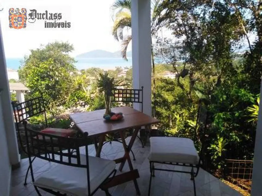 Foto 6 de Casa com 4 quartos à venda, 180m2 em Ubatuba - SP