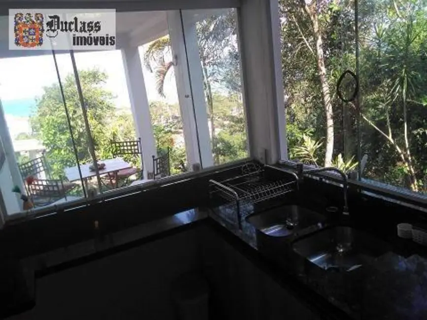 Foto 9 de Casa com 4 quartos à venda, 180m2 em Ubatuba - SP