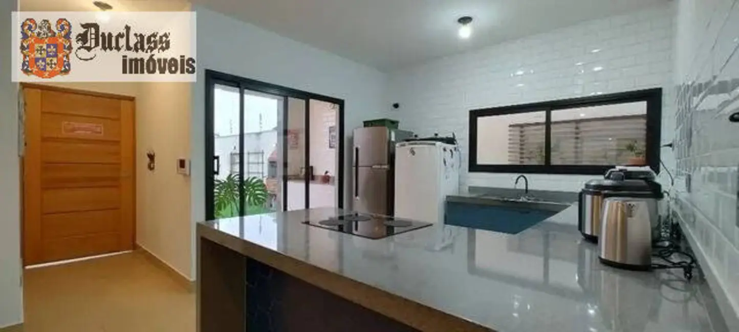 Casa com 3 quartos à venda, 115m2 em Caraguatatuba - SP - imagem 3 Foto 3 de Casa com 3 quartos à venda, 115m2 em Caraguatatuba - SP