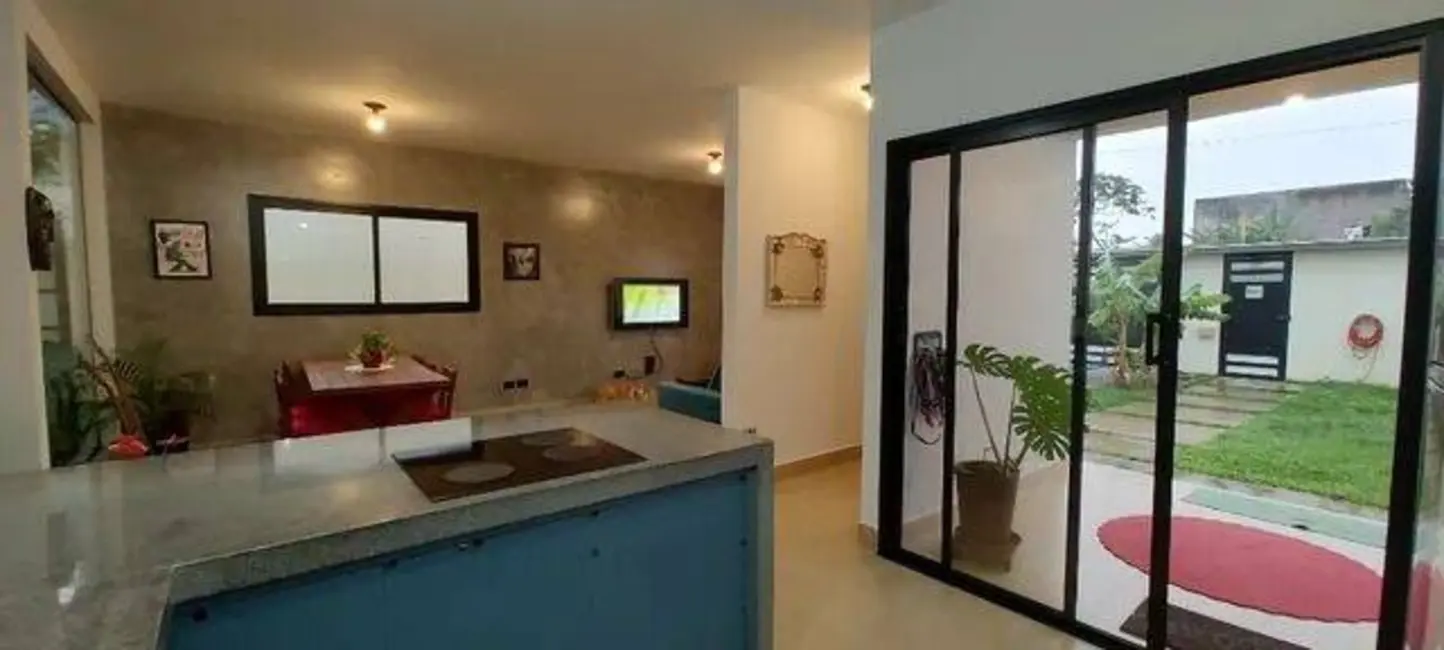 Foto 2 de Casa com 3 quartos à venda, 115m2 em Pontal de Santa Marina, Caraguatatuba - SP