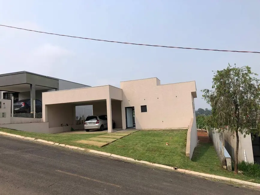 Foto 3 de Casa com 3 quartos à venda, 153m2 em Condomínio Jardim Flamboyan, Braganca Paulista - SP