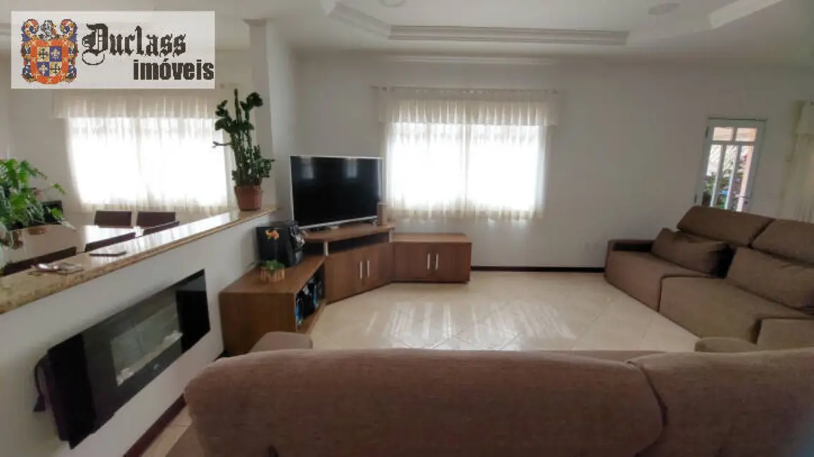 Foto 7 de Sobrado com 6 quartos para alugar, 420m2 em Atibaia - SP