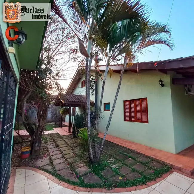 Foto 2 de Chácara com 3 quartos à venda, 280m2 em Jardim Estância Brasil, Atibaia - SP