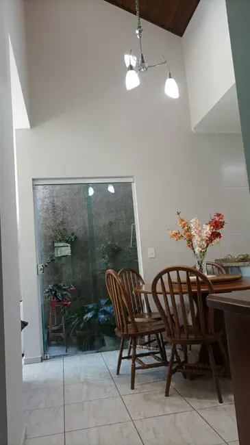 Foto 2 de Casa com 3 quartos à venda, 130m2 em Parque Cidade Jardim II, Jundiai - SP