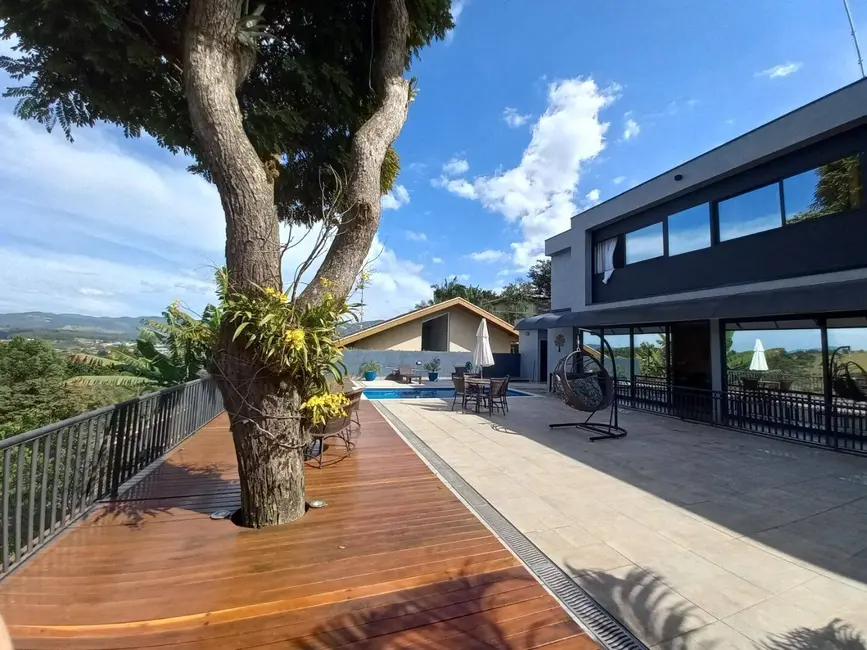 Sobrado com 4 quartos à venda, 320m2 em Bom Jesus Dos Perdoes - SP - imagem 4 Foto 4 de Sobrado com 4 quartos à venda, 320m2 em Bom Jesus Dos Perdoes - SP