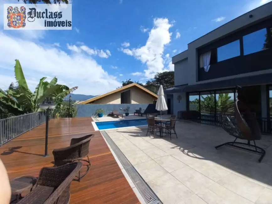 Foto 4 de Sobrado com 4 quartos à venda, 320m2 em Bom Jesus Dos Perdoes - SP