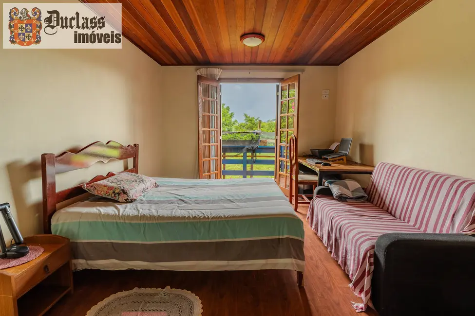 Foto 9 de Chácara com 4 quartos à venda, 200m2 em Campos Do Jordao - SP