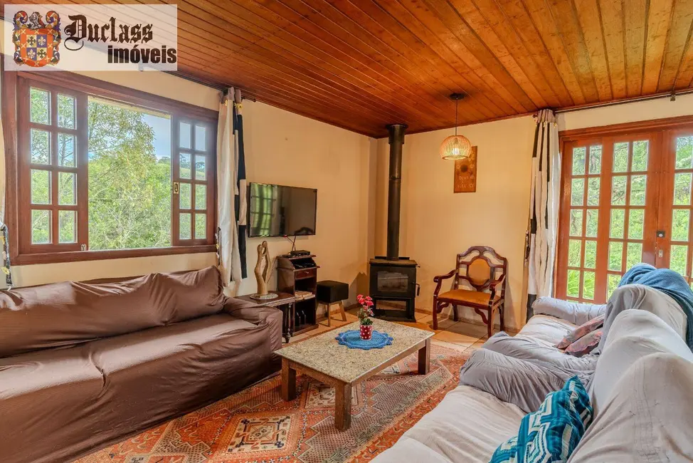 Foto 8 de Chácara com 4 quartos à venda, 200m2 em Campos Do Jordao - SP