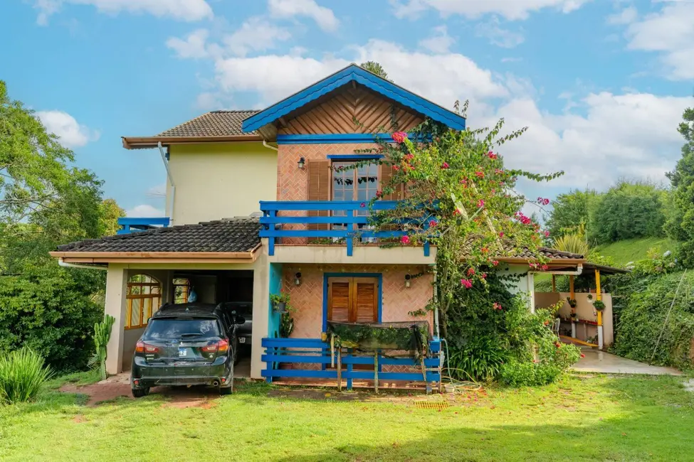 Foto 1 de Chácara com 4 quartos à venda, 200m2 em Campos Do Jordao - SP