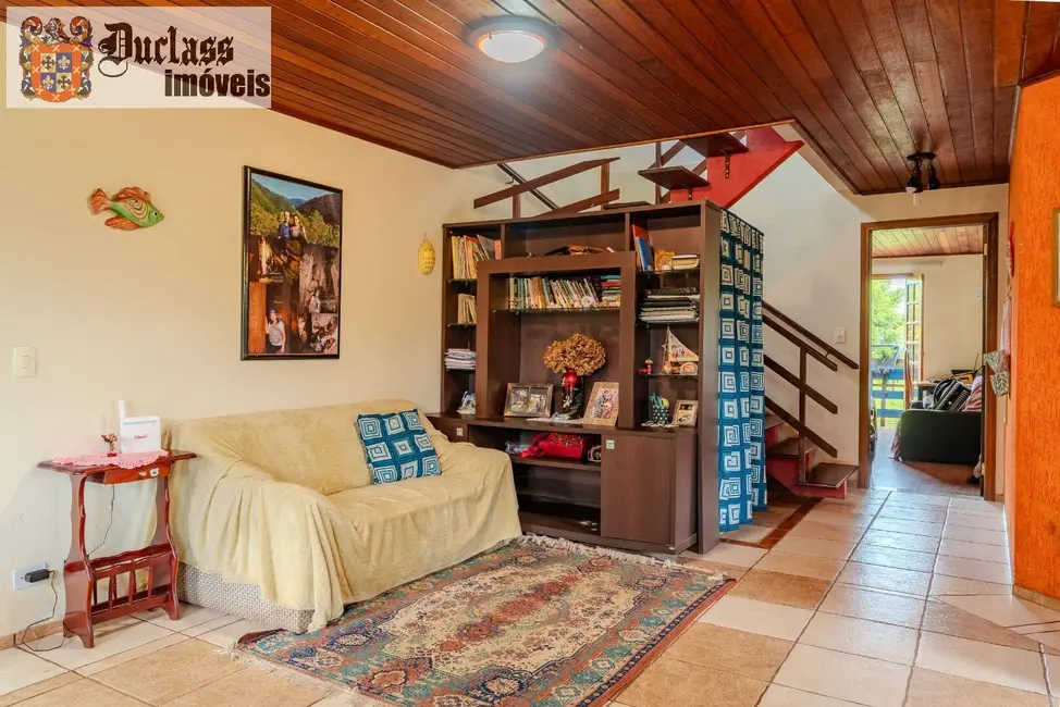 Foto 9 de Chácara com 4 quartos à venda, 200m2 em Campos Do Jordao - SP