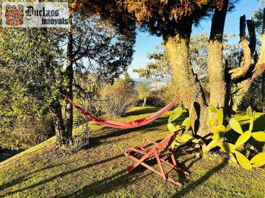 Chácara com 5 quartos à venda, 305m2 em Campos Do Jordao - SP - imagem 8 Foto 8 de Chácara com 5 quartos à venda, 305m2 em Campos Do Jordao - SP