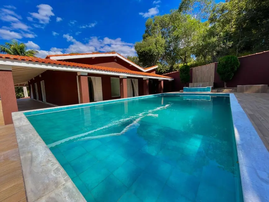 Chácara com 3 quartos à venda, 480m2 em Campo Novo, Braganca Paulista - SP - imagem 6 Foto 6 de Chácara com 3 quartos à venda, 480m2 em Campo Novo, Braganca Paulista - SP