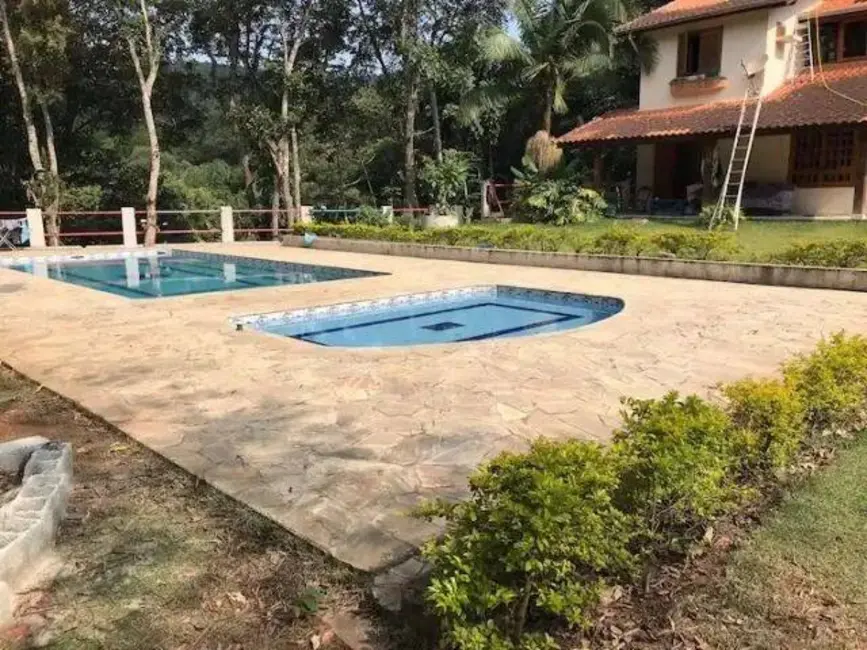 Foto 3 de Chácara com 6 quartos à venda, 235m2 em Mairipora - SP