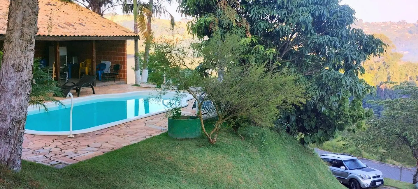 Foto 1 de Chácara com 3 quartos à venda, 214m2 em Itatiba - SP