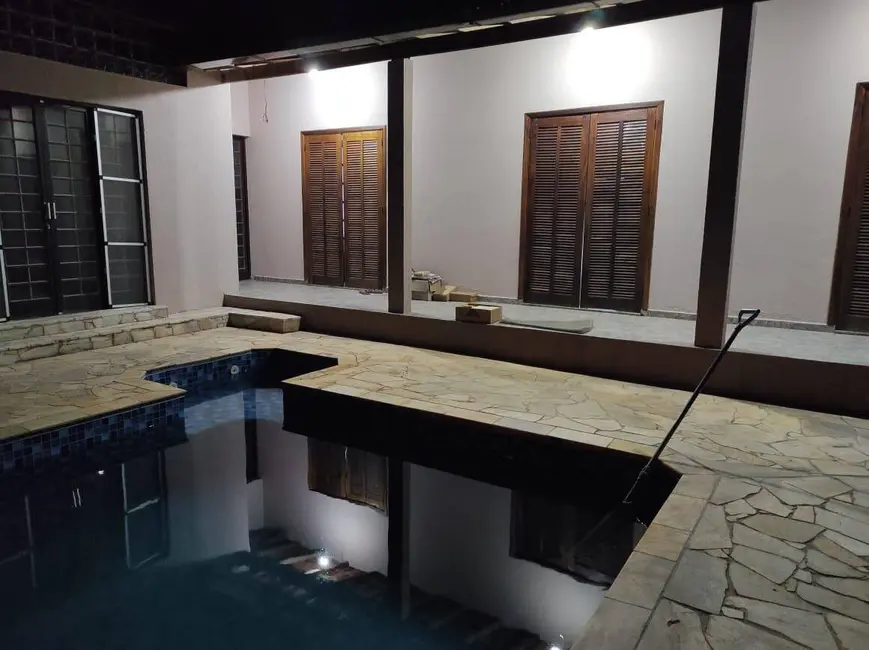 Foto 2 de Chácara com 4 quartos à venda, 1065m2 em Chácara Companheiros, Jundiai - SP