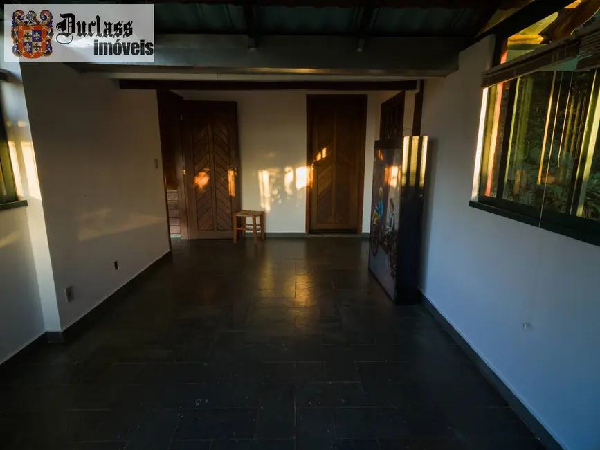 Sítio / Rancho com 5 quartos à venda, 500m2 em Extrema - MG - imagem 3 Foto 3 de Sítio / Rancho com 5 quartos à venda, 500m2 em Extrema - MG