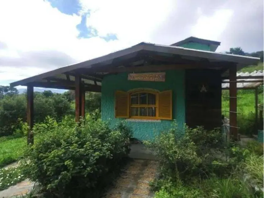 Sítio / Rancho com 2 quartos à venda, 60m2 em Centro, Vargem - SP - imagem 1 Foto 1 de Sítio / Rancho com 2 quartos à venda, 60m2 em Centro, Vargem - SP