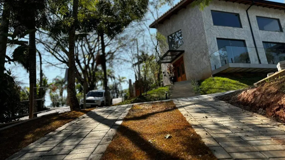 Foto 3 de Sobrado com 4 quartos à venda, 300m2 em Rio Abaixo, Atibaia - SP