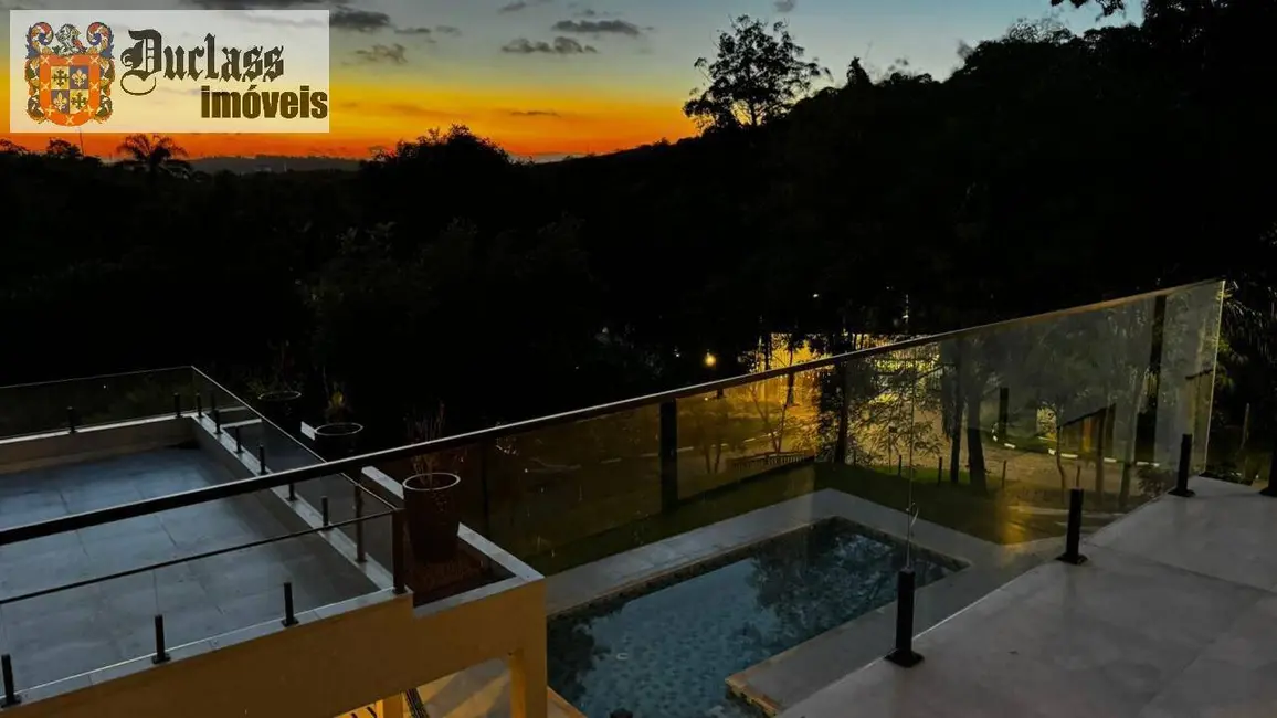 Foto 1 de Sobrado com 4 quartos à venda, 300m2 em Rio Abaixo, Atibaia - SP