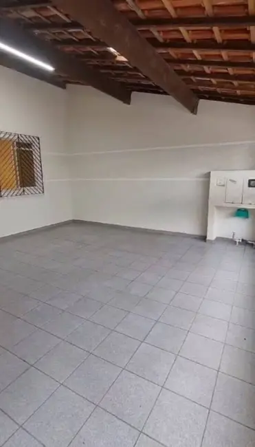 Foto 2 de Sobrado com 4 quartos à venda, 200m2 em Sao Jose Dos Campos - SP