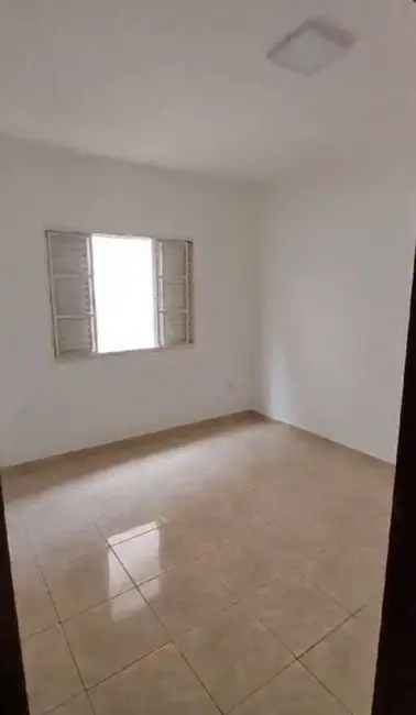 Foto 9 de Sobrado com 4 quartos à venda, 200m2 em Sao Jose Dos Campos - SP