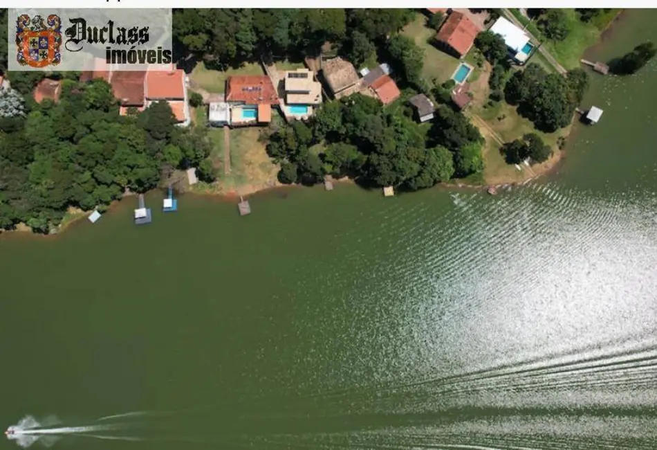 Chácara com 3 quartos à venda, 180m2 em Joanopolis - SP - imagem 3 Foto 3 de Chácara com 3 quartos à venda, 180m2 em Joanopolis - SP