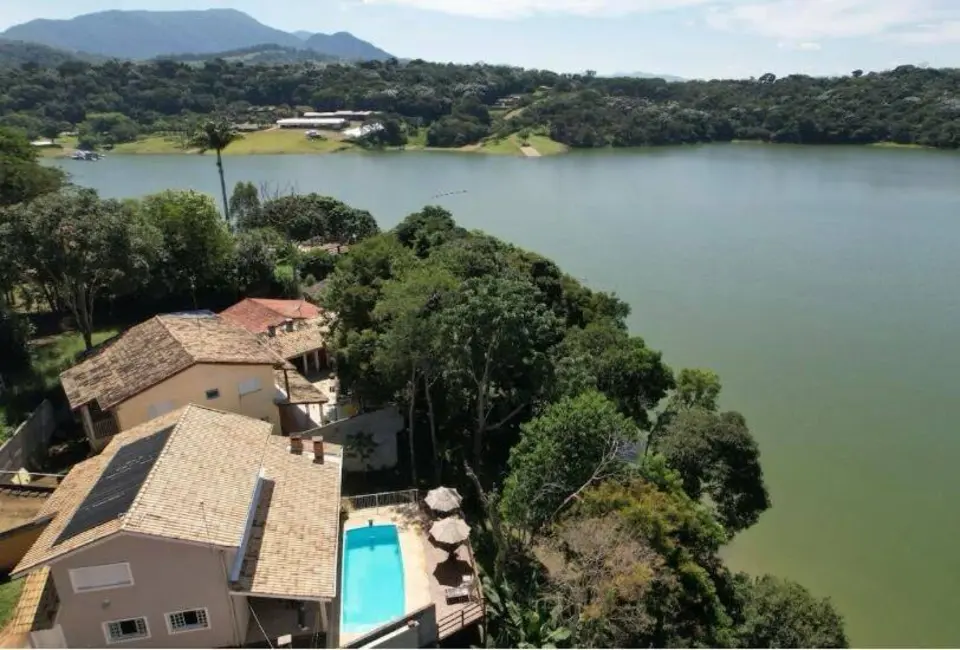 Foto 2 de Chácara com 3 quartos à venda, 180m2 em Joanopolis - SP