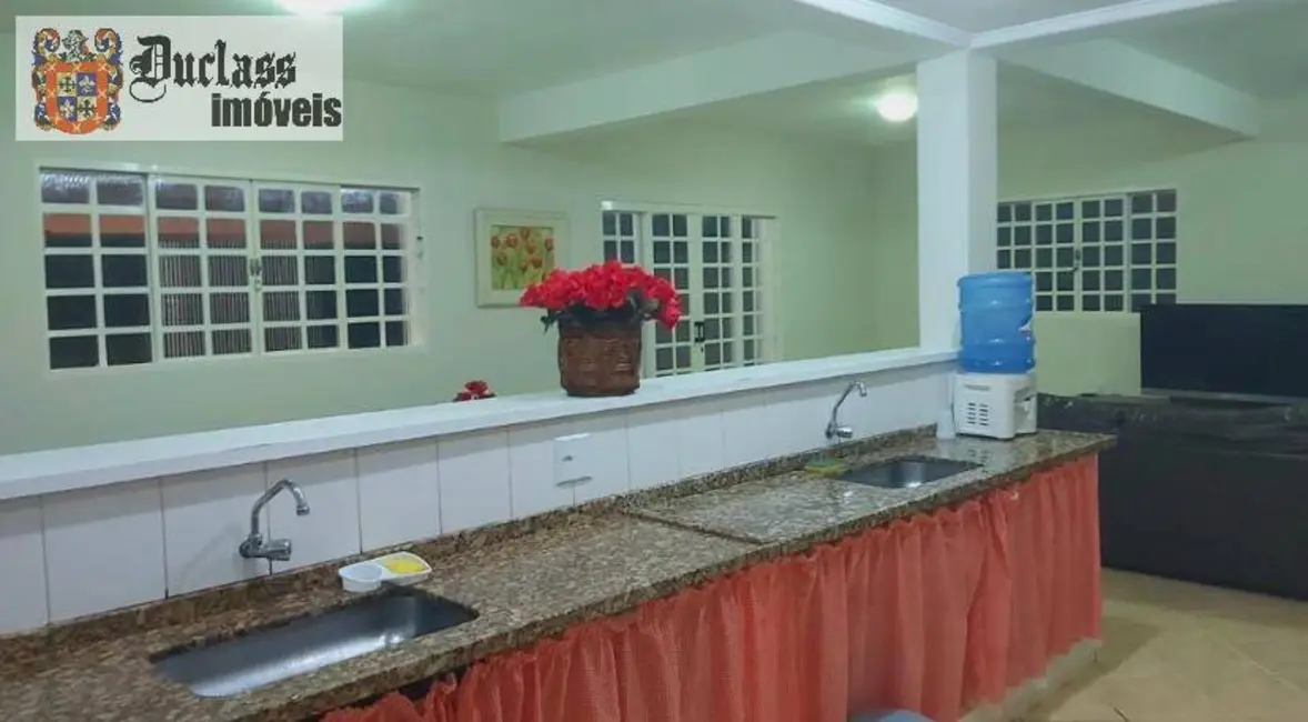 Chácara com 3 quartos à venda, 180m2 em Joanopolis - SP - imagem 8 Foto 8 de Chácara com 3 quartos à venda, 180m2 em Joanopolis - SP