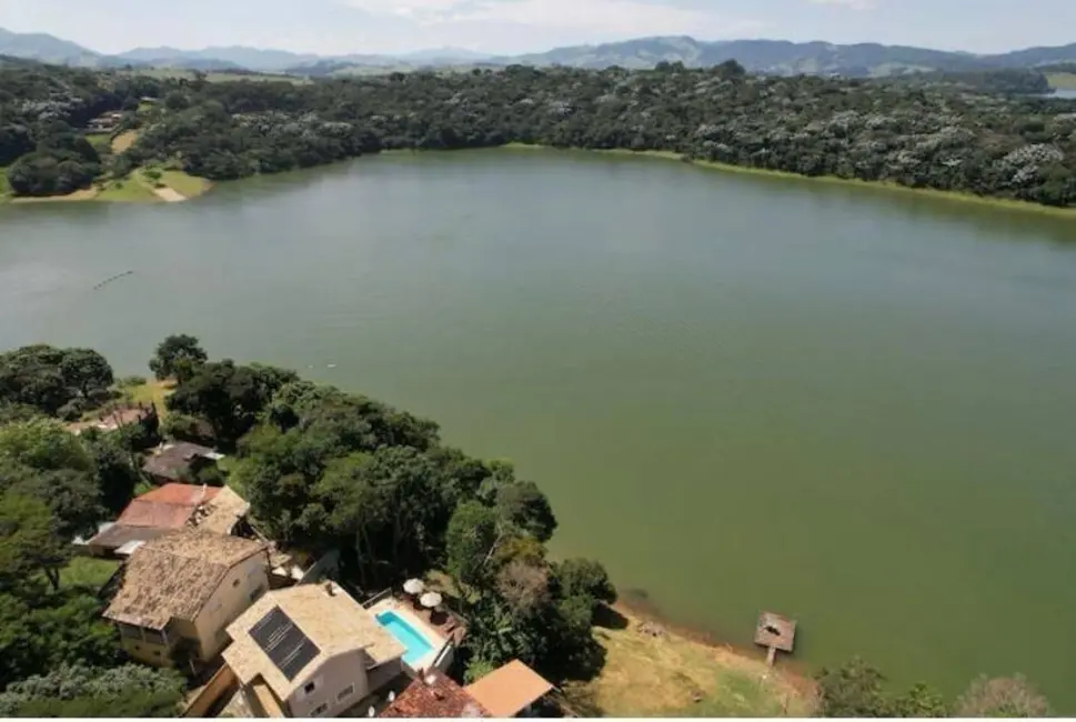 Foto 3 de Chácara com 3 quartos à venda, 180m2 em Joanopolis - SP