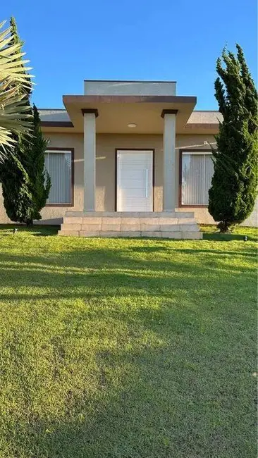 Chácara com 3 quartos à venda, 250m2 em Pinhalzinho - SP - imagem 5 Foto 5 de Chácara com 3 quartos à venda, 250m2 em Pinhalzinho - SP