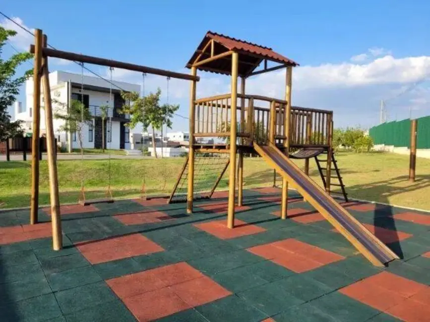 Foto 5 de Terreno / Lote à venda, 587m2 em Itatiba - SP