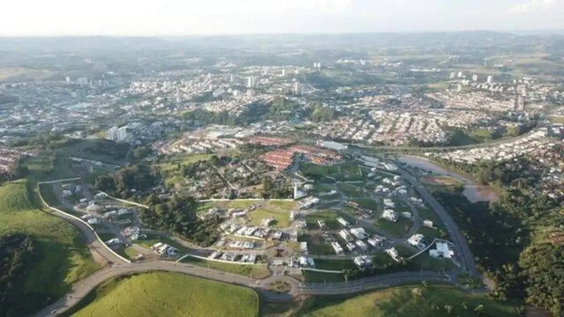 Foto 2 de Terreno / Lote à venda, 587m2 em Itatiba - SP