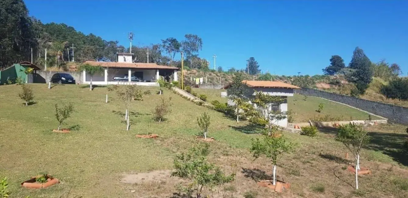 Foto 2 de Chácara com 2 quartos à venda, 2200m2 em Atibaia - SP