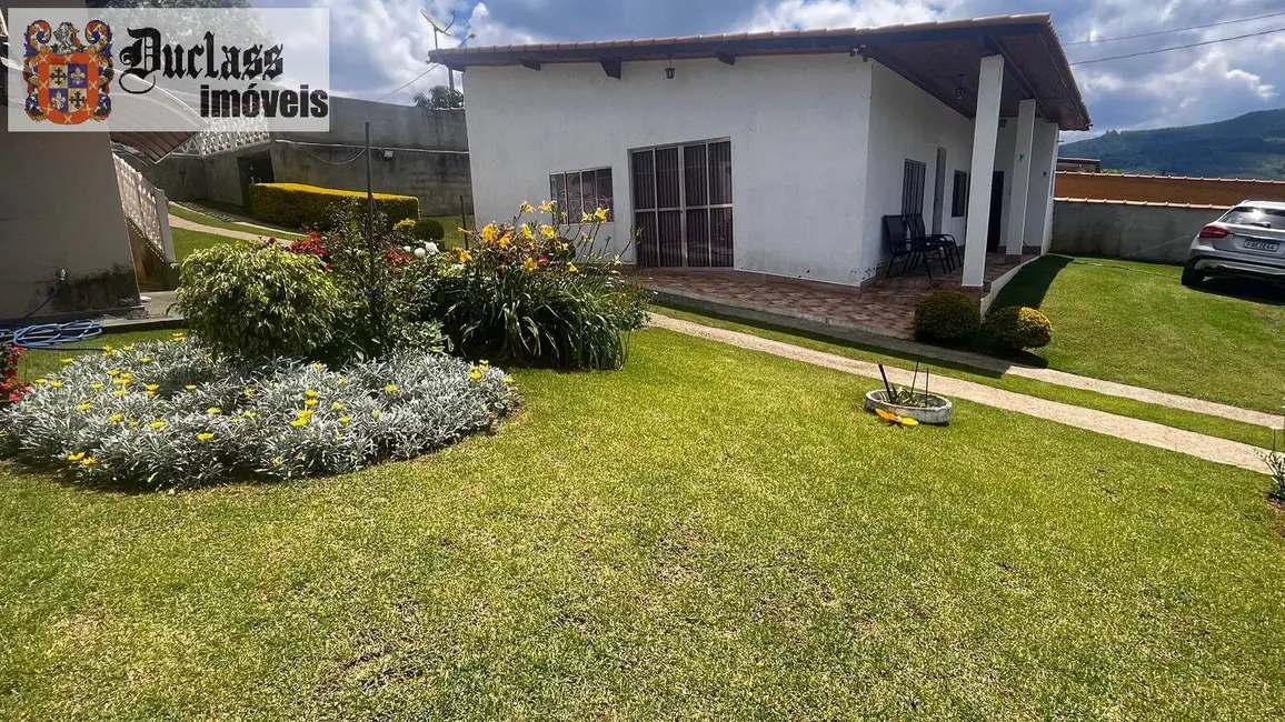 Chácara com 3 quartos à venda, 1300m2 em Itapeva - MG - imagem 4 Foto 4 de Chácara com 3 quartos à venda, 1300m2 em Itapeva - MG