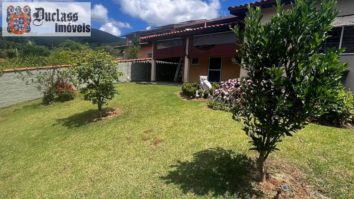 Chácara com 3 quartos à venda, 1300m2 em Itapeva - MG - imagem 6 Foto 6 de Chácara com 3 quartos à venda, 1300m2 em Itapeva - MG