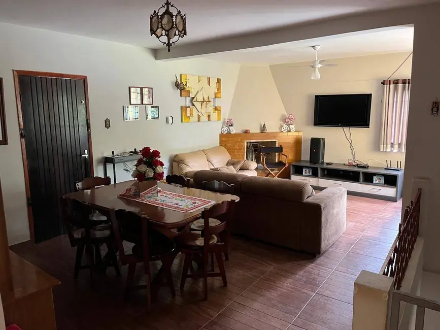 Foto 8 de Chácara com 4 quartos à venda, 2131m2 em Mairipora - SP