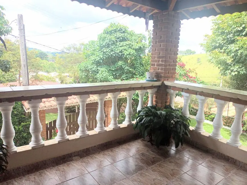 Chácara com 2 quartos à venda, 1000m2 em Pinhalzinho - SP - imagem 9 Foto 9 de Chácara com 2 quartos à venda, 1000m2 em Pinhalzinho - SP