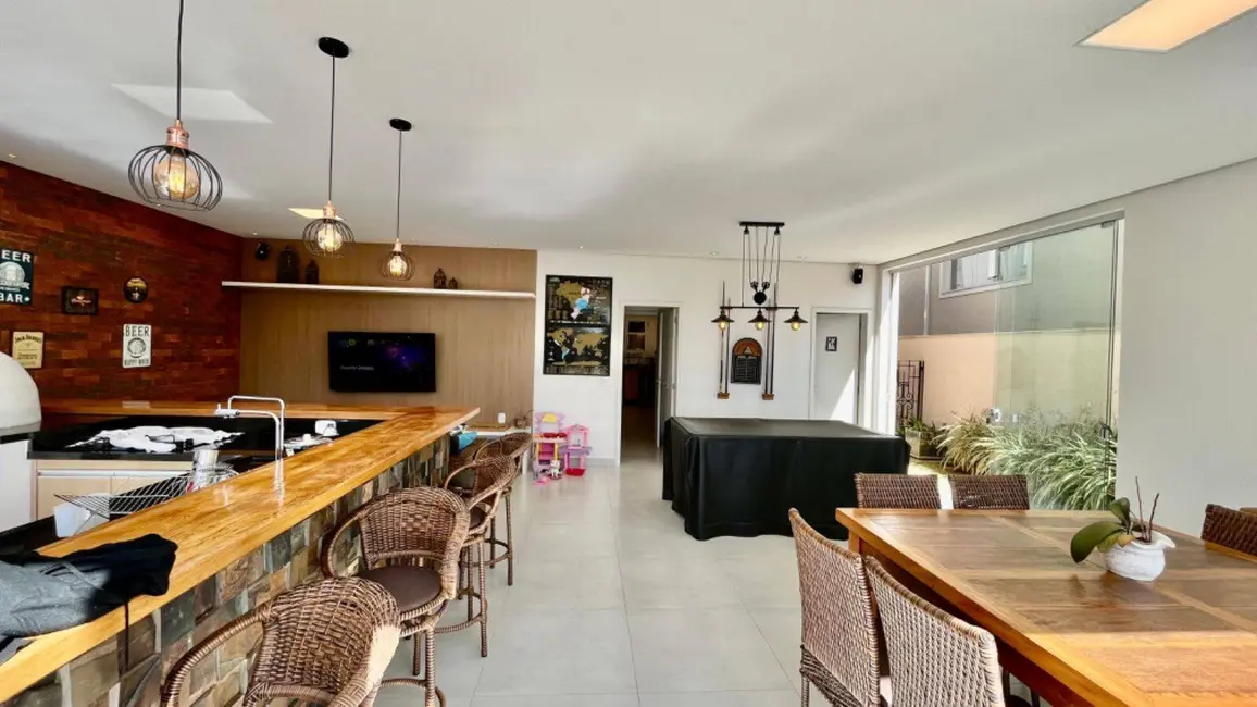 Foto 6 de Casa com 4 quartos à venda, 380m2 em Jardim do Golf I, Jandira - SP