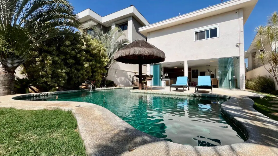 Foto 1 de Casa com 4 quartos à venda, 380m2 em Jardim do Golf I, Jandira - SP
