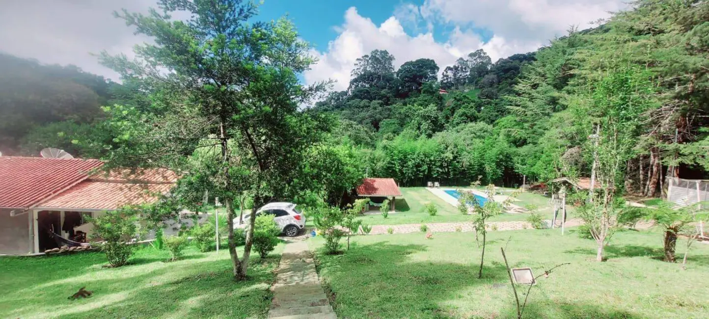 Foto 1 de Chácara com 3 quartos à venda, 300m2 em Centro, Itapeva - MG