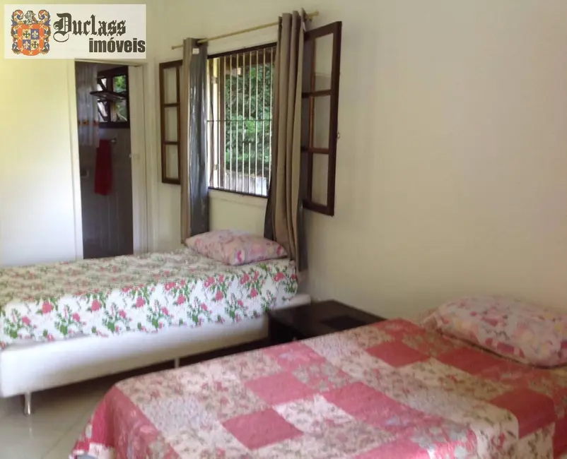 Sobrado com 2 quartos à venda, 180m2 em Balneario Praia do Perequê, Guaruja - SP - imagem 4 Foto 4 de Sobrado com 2 quartos à venda, 180m2 em Balneario Praia do Perequê, Guaruja - SP