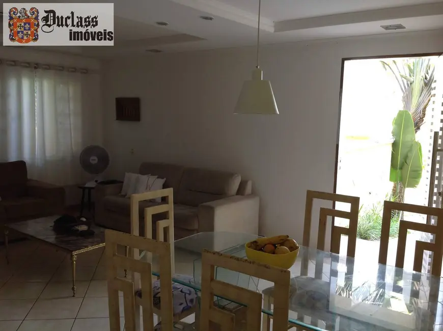 Sobrado com 2 quartos à venda, 180m2 em Balneario Praia do Perequê, Guaruja - SP - imagem 9 Foto 9 de Sobrado com 2 quartos à venda, 180m2 em Balneario Praia do Perequê, Guaruja - SP