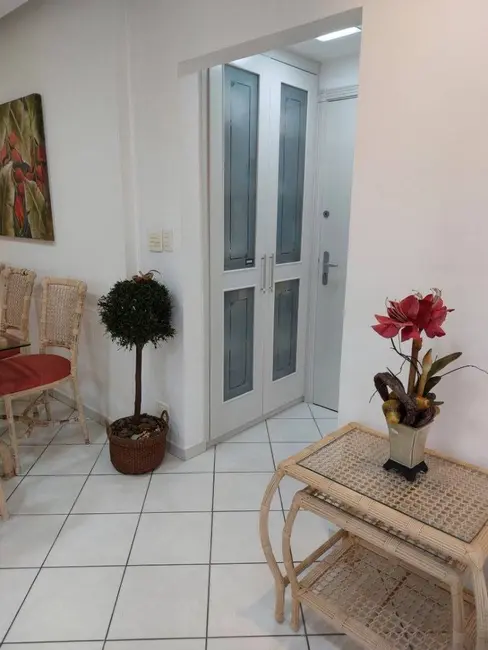 Foto 7 de Apartamento com 4 quartos à venda, 113m2 em Vila Maia, Guaruja - SP