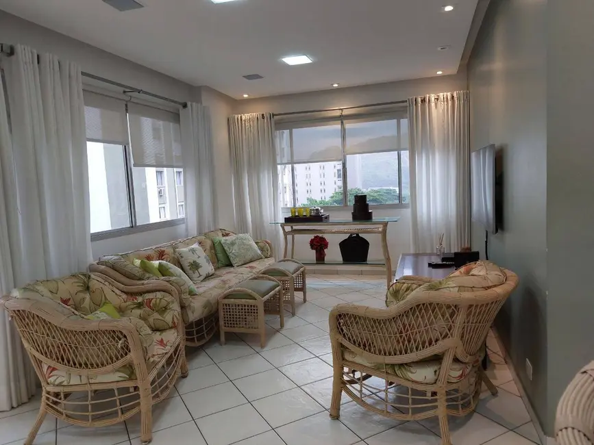 Foto 2 de Apartamento com 4 quartos à venda, 113m2 em Vila Maia, Guaruja - SP