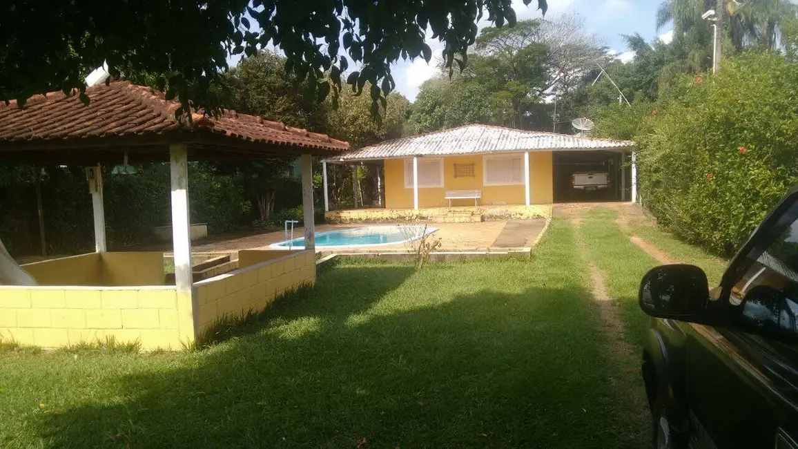Chácara com 5 quartos à venda, 350m2 em Holambra - SP - imagem 1 Foto 1 de Chácara com 5 quartos à venda, 350m2 em Holambra - SP