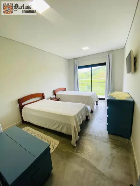 Foto 8 de Casa com 8 quartos à venda, 400m2 em Igarata - SP