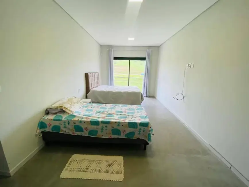 Foto 10 de Casa com 8 quartos à venda, 400m2 em Igarata - SP